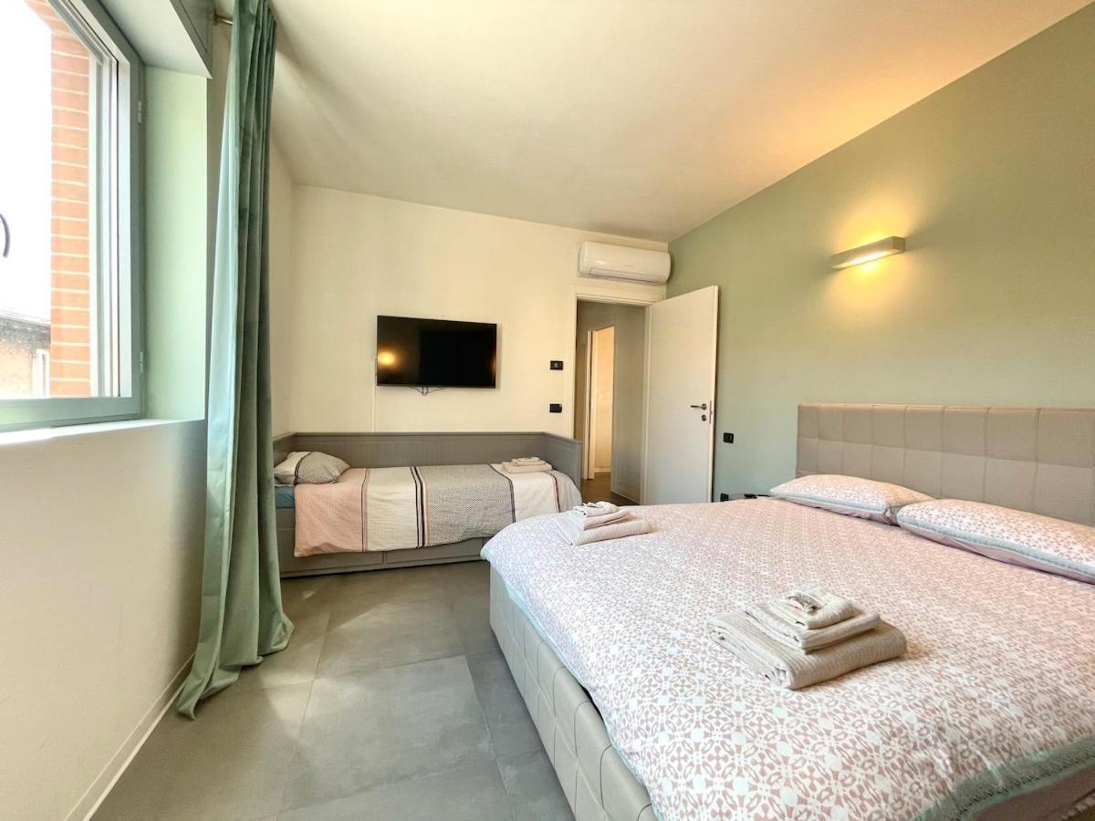 City Center - Modern Flat With Free Parking And Wifi - Apt B Bergamo Luaran gambar